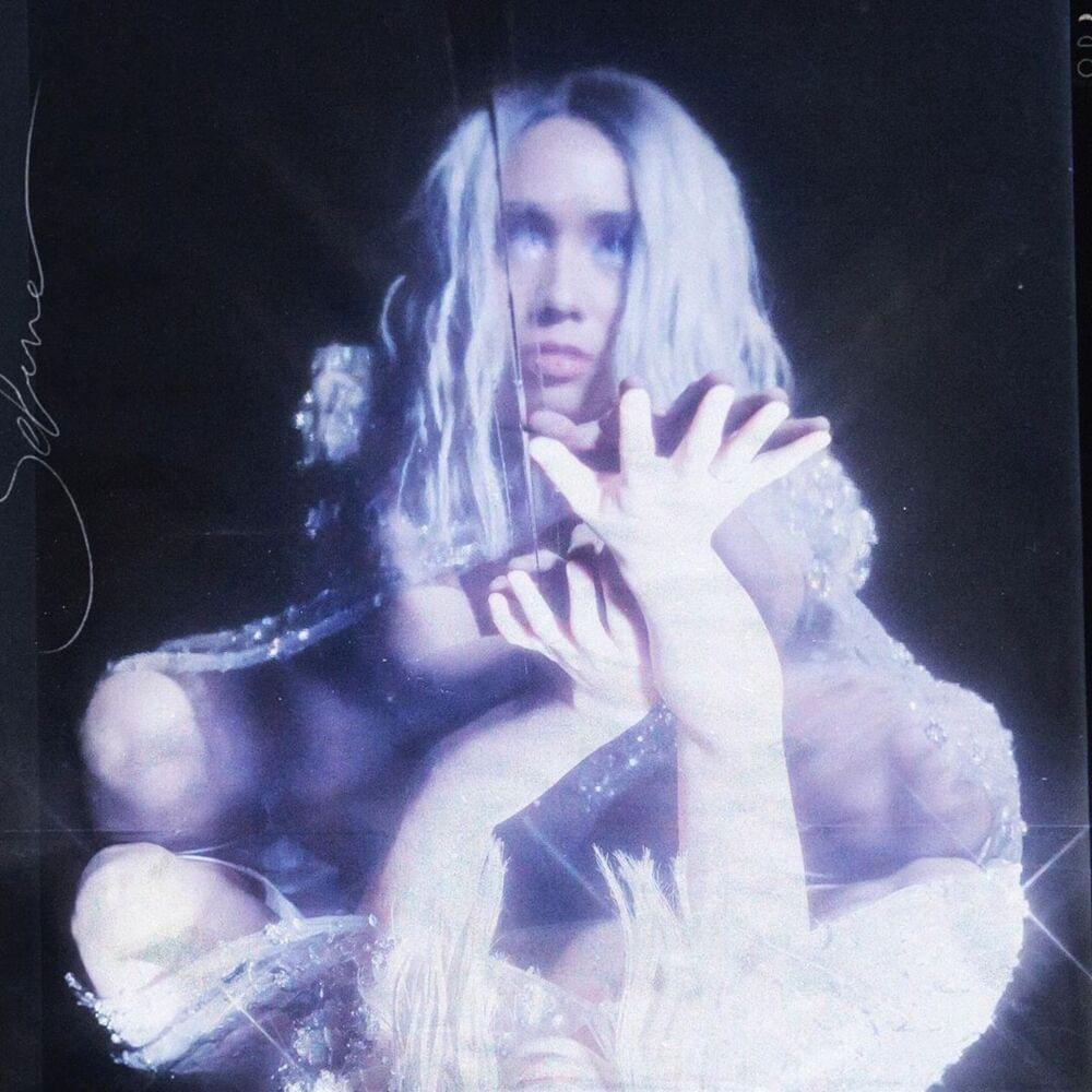 Album cover art for "Selene" by NIKI