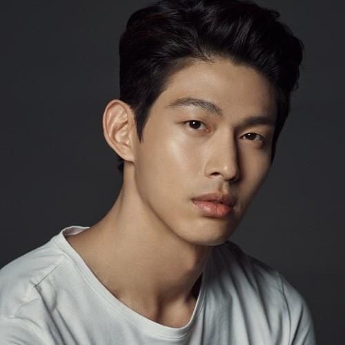 최정원 (Choi Jung Won) Profile Picture Photo of 최정원 (Choi Jung Won)