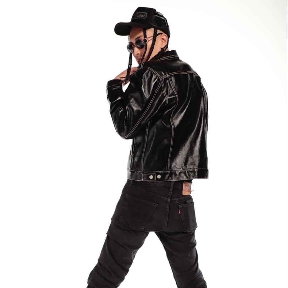 Cover image for Lunv Loyal