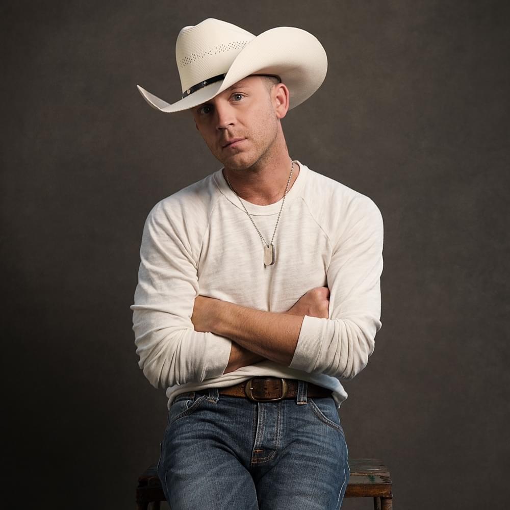 Photo of Justin Moore