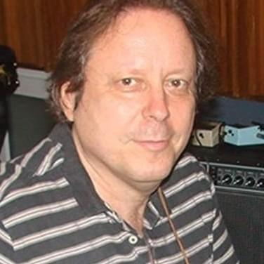 Ary Sperling Profile Picture Photo of Ary Sperling