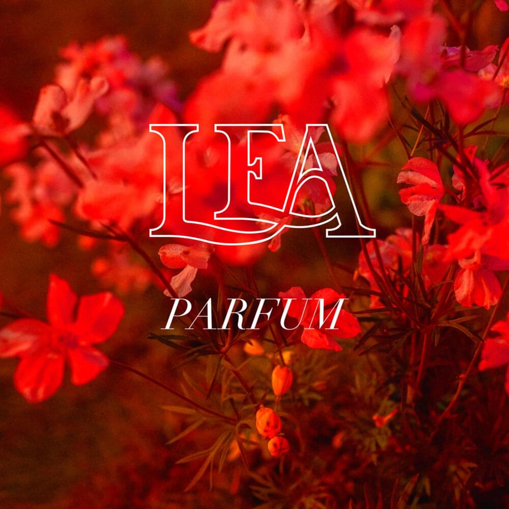 Album cover art for "Parfum (Piano Sessions)" by LEA