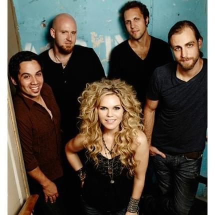 Photo of Natalie Stovall And The Drive