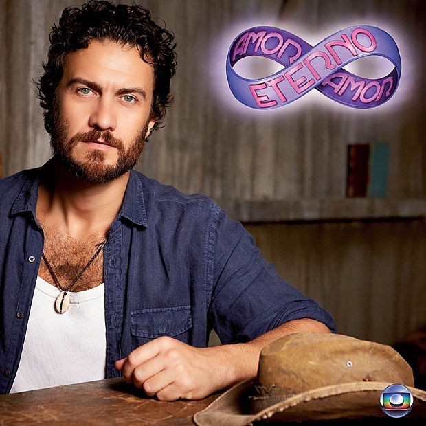 Album cover art for "Pauapixuna" by Fafá de Belém