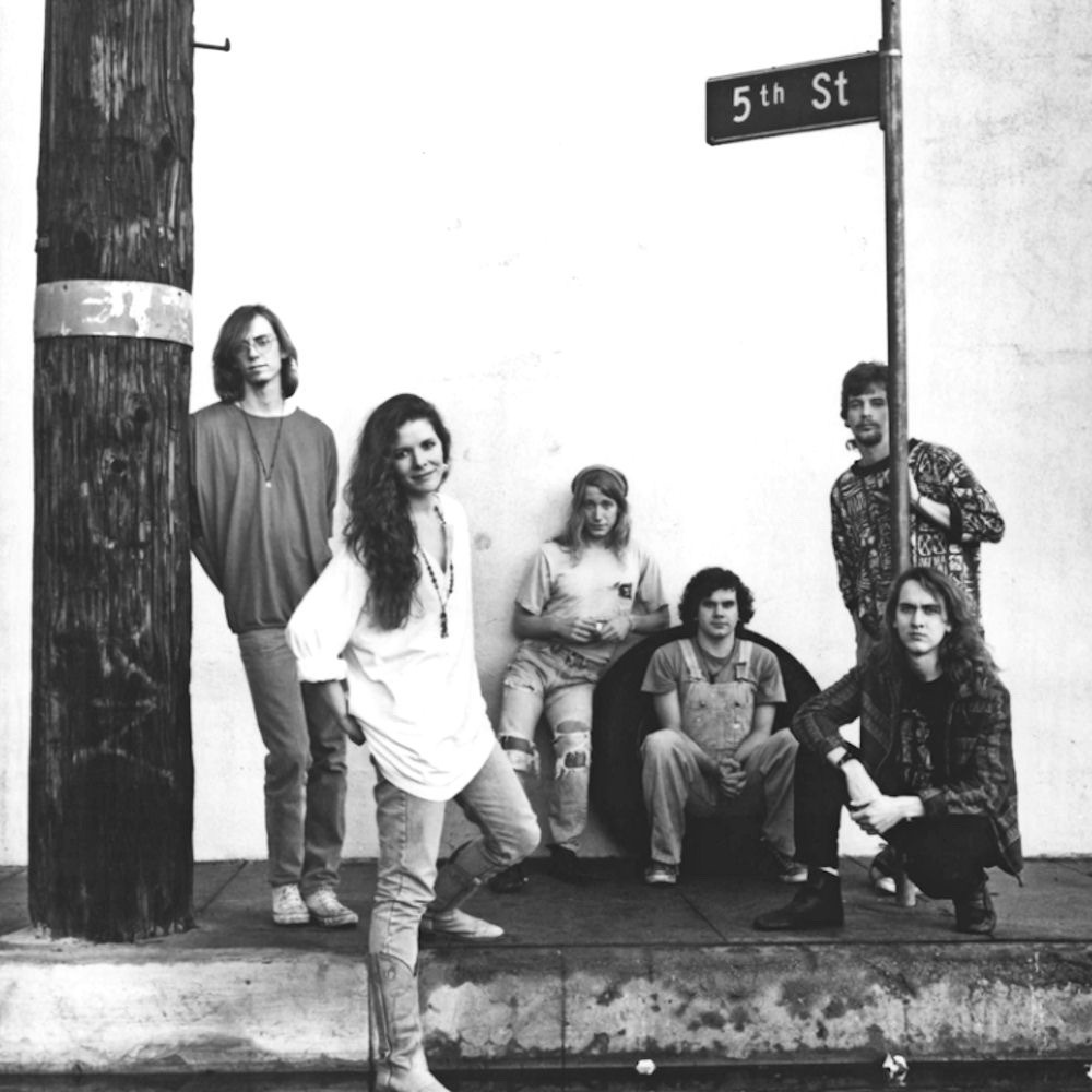 Edie Brickell & New Bohemians Profile Picture Photo of Edie Brickell & New Bohemians