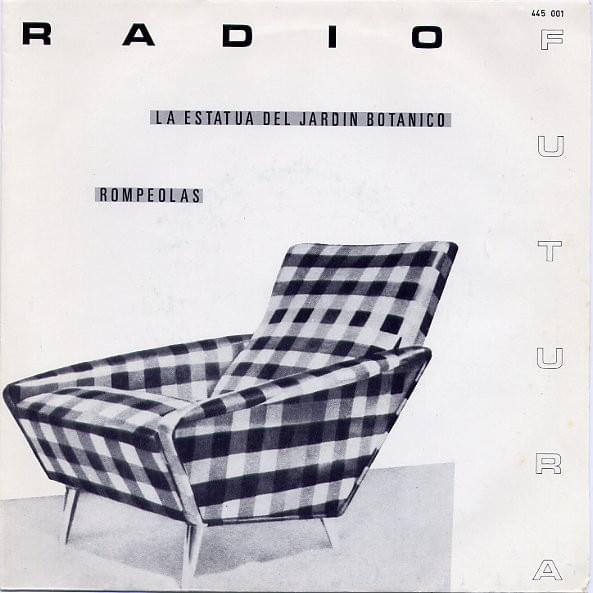 Album cover art for "La Estatua del Jardín Botánico" by Radio Futura