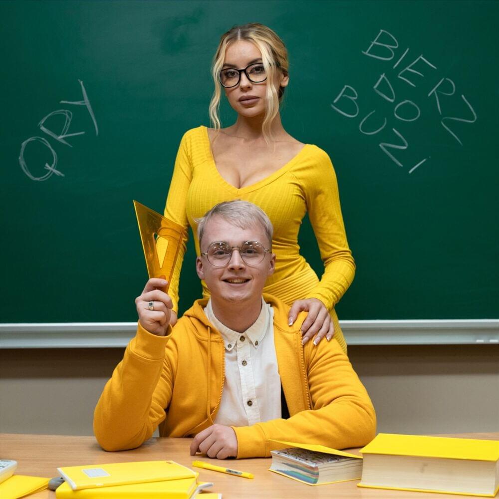 Bierz do buzi by Qry
