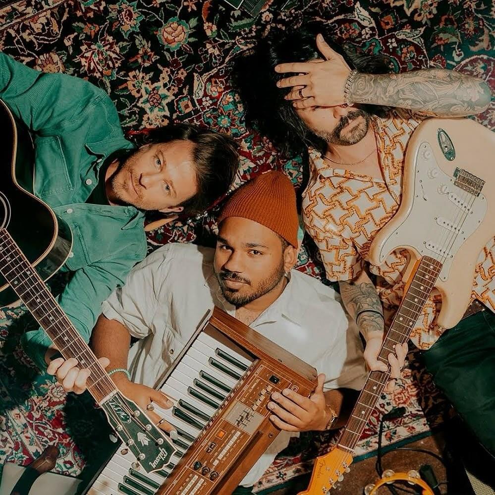 Cover image for Tenth Avenue North