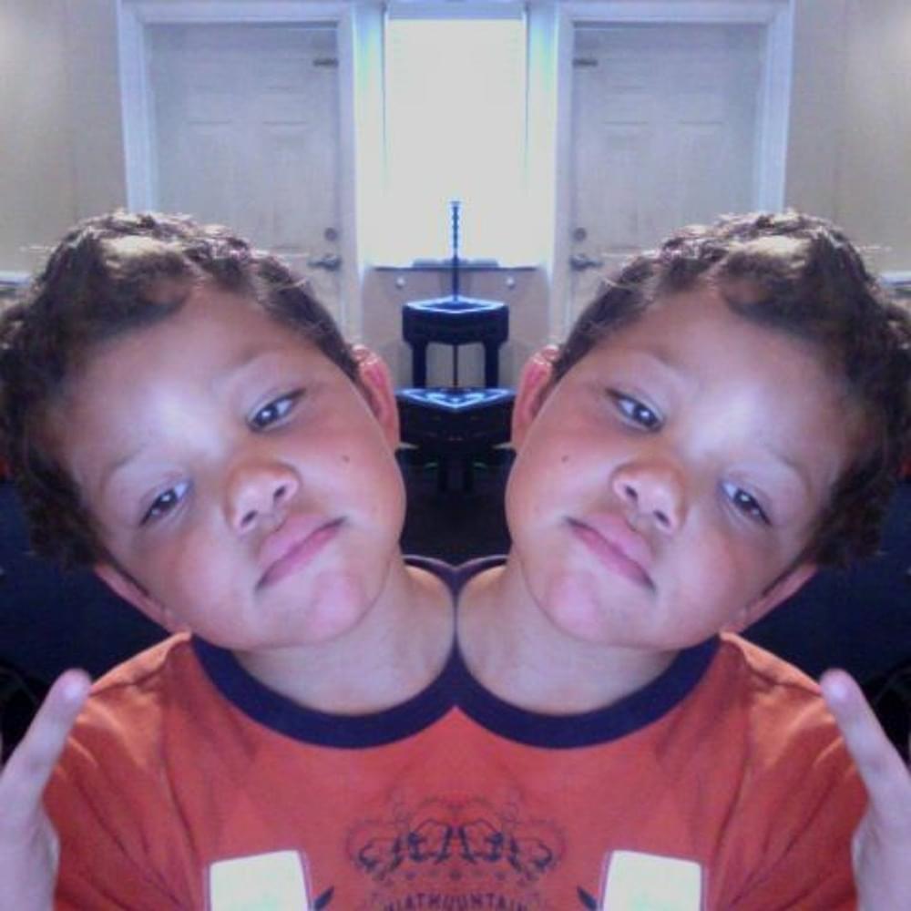 Album cover art for "Photobooth" by elxnce & alyorra