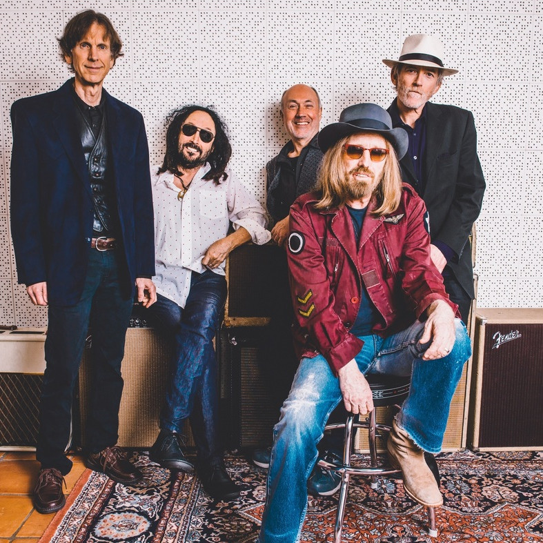 Cover image for Mudcrutch
