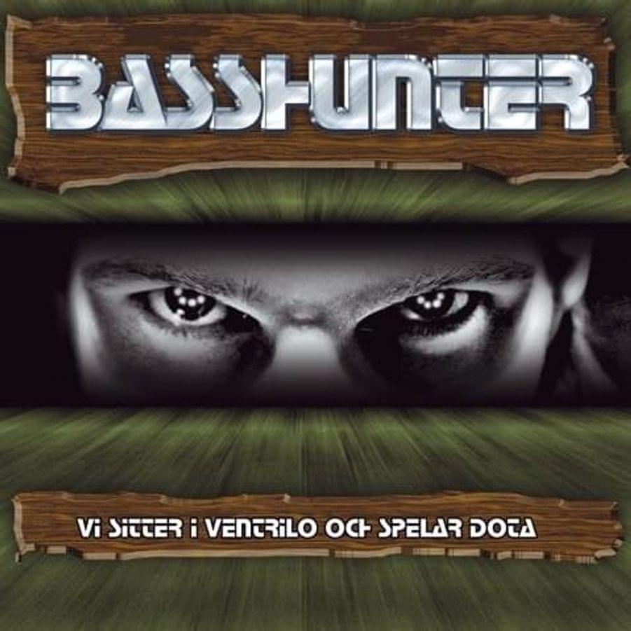 Album cover art for "Vi sitter i Ventrilo och spelar DotA (Single Version)" by Basshunter