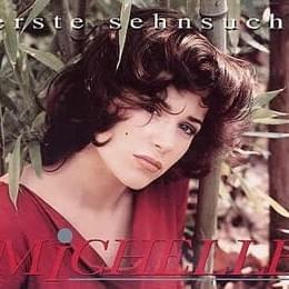 Cover image for Erste Sehnsucht