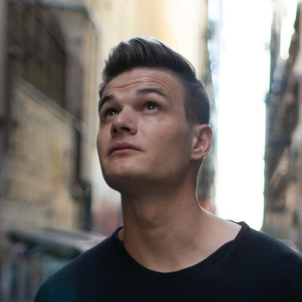 Paris Blohm Profile Picture Photo of Paris Blohm