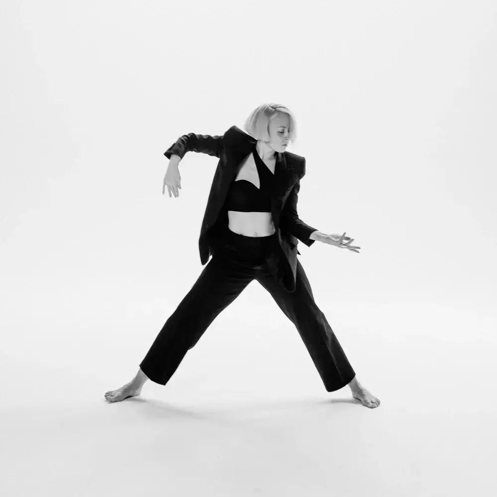Album cover art for "Oko Cyklonu" by Natalia Przybysz