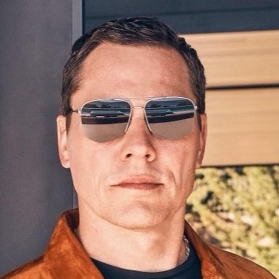 Cover image for Tiësto