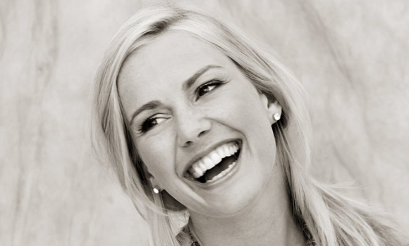 Cover image for Venke Knutson