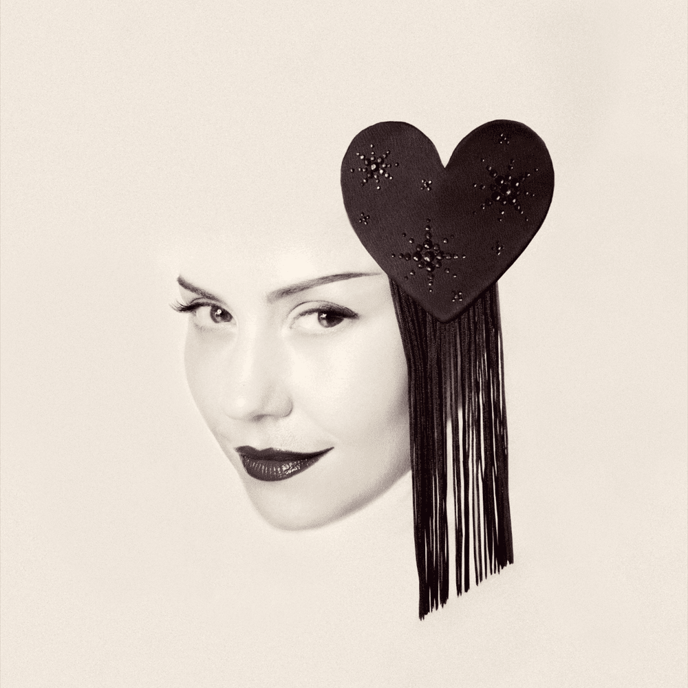 Album cover art for "CUPID’S GIRL" by MARINA