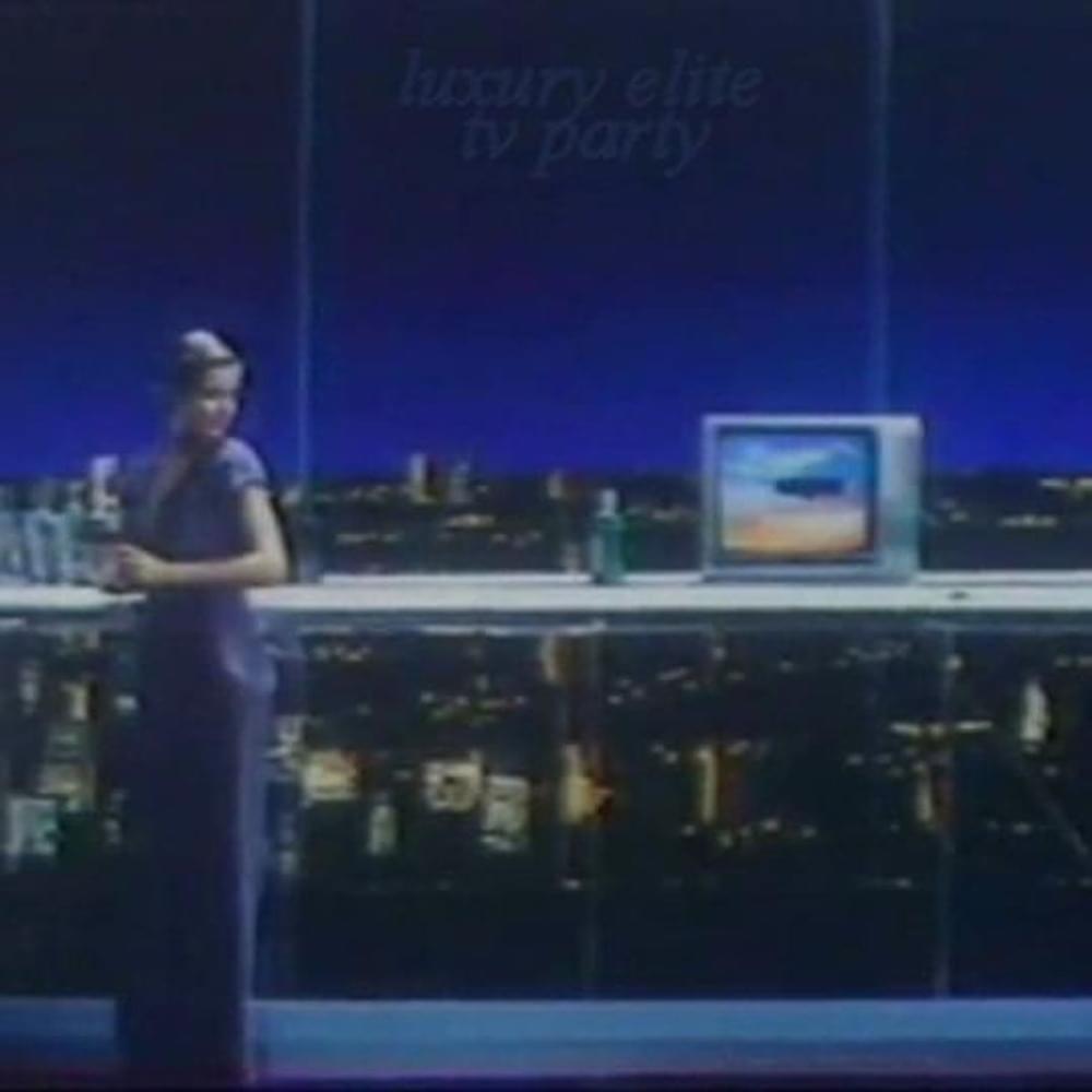 Album cover art for "Cruise" by Luxury Elite