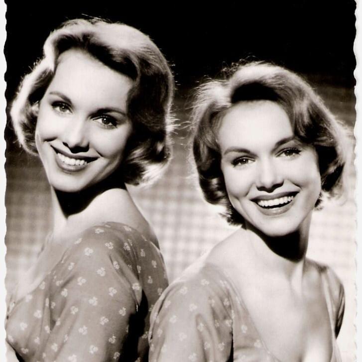 Kessler Sisters Profile Picture Photo of Kessler Sisters