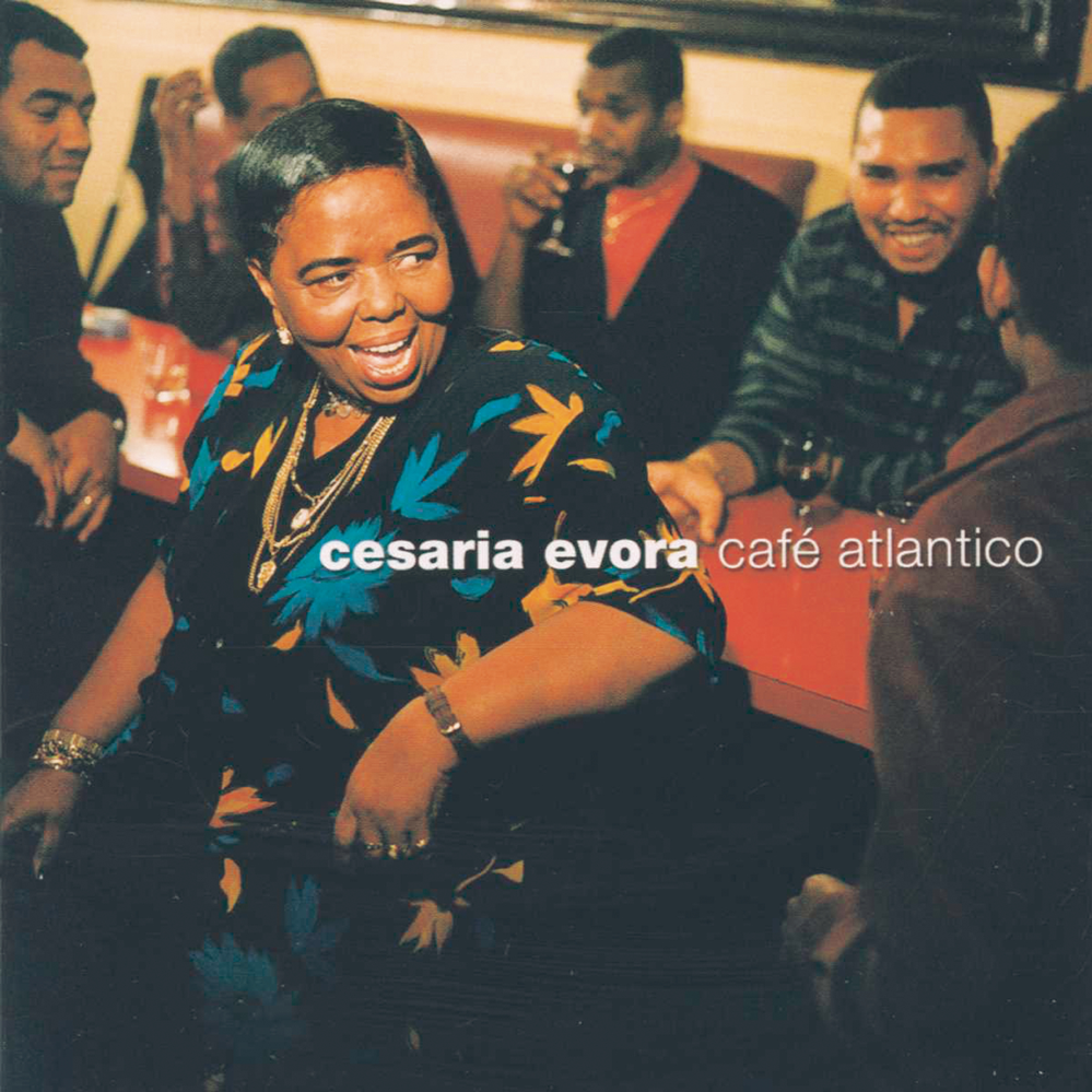 Album cover art for "Mar Azul" by Cesária Évora