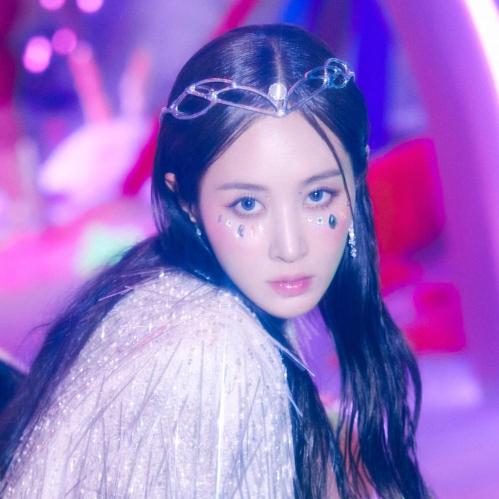 YURI (Girls’ Generation) Profile Picture Photo of YURI (Girls’ Generation)