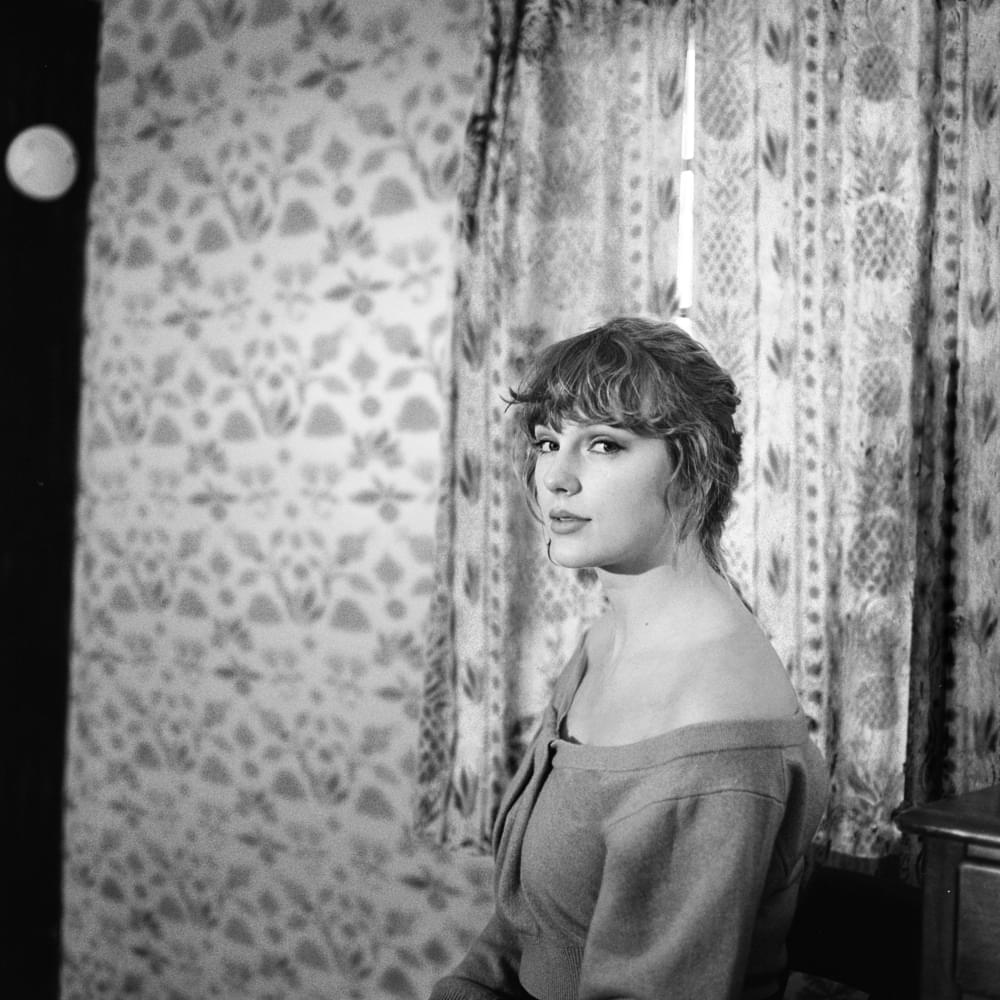 Album cover art for "​willow (moonlit witch version)" by Taylor Swift
