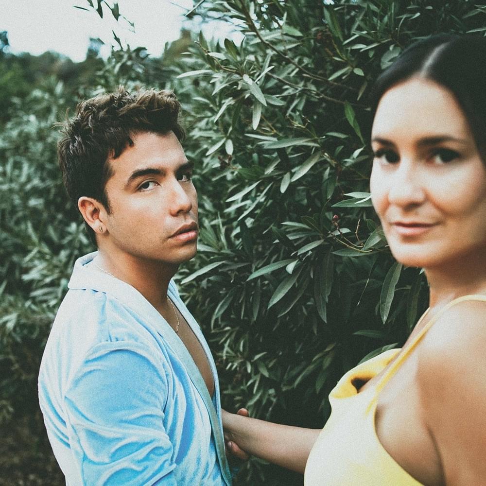 Album cover art for "Míranos" by Georgel