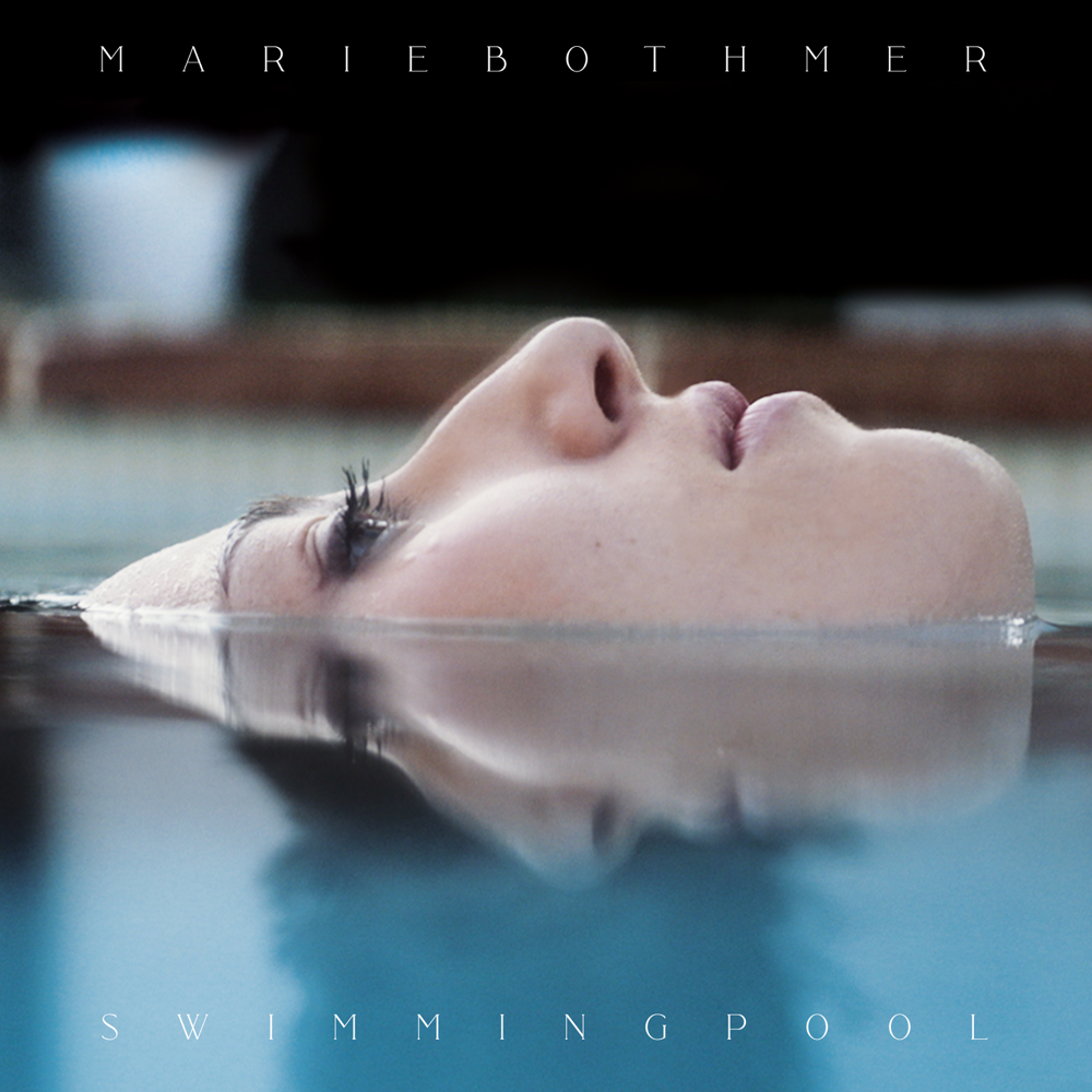 Swimmingpool by Marie Bothmer