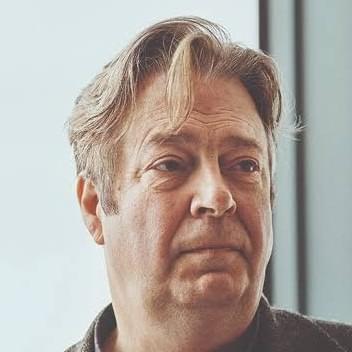 Photo of Roger Allam