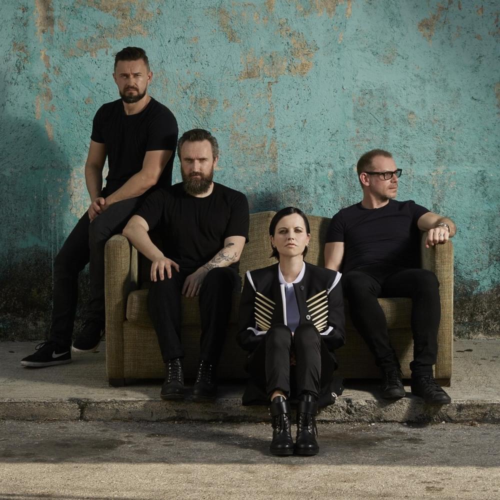 Album cover art for "Linger (Acoustic Version)" by The Cranberries