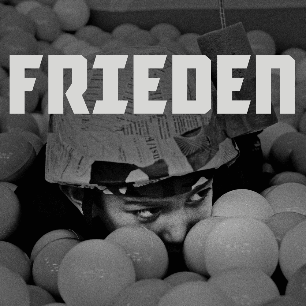 Album cover art for "Frieden" by K.I.Z