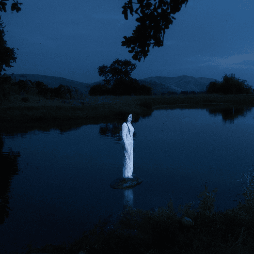 Album cover art for "I Saw the Mountains" by Noah Cyrus