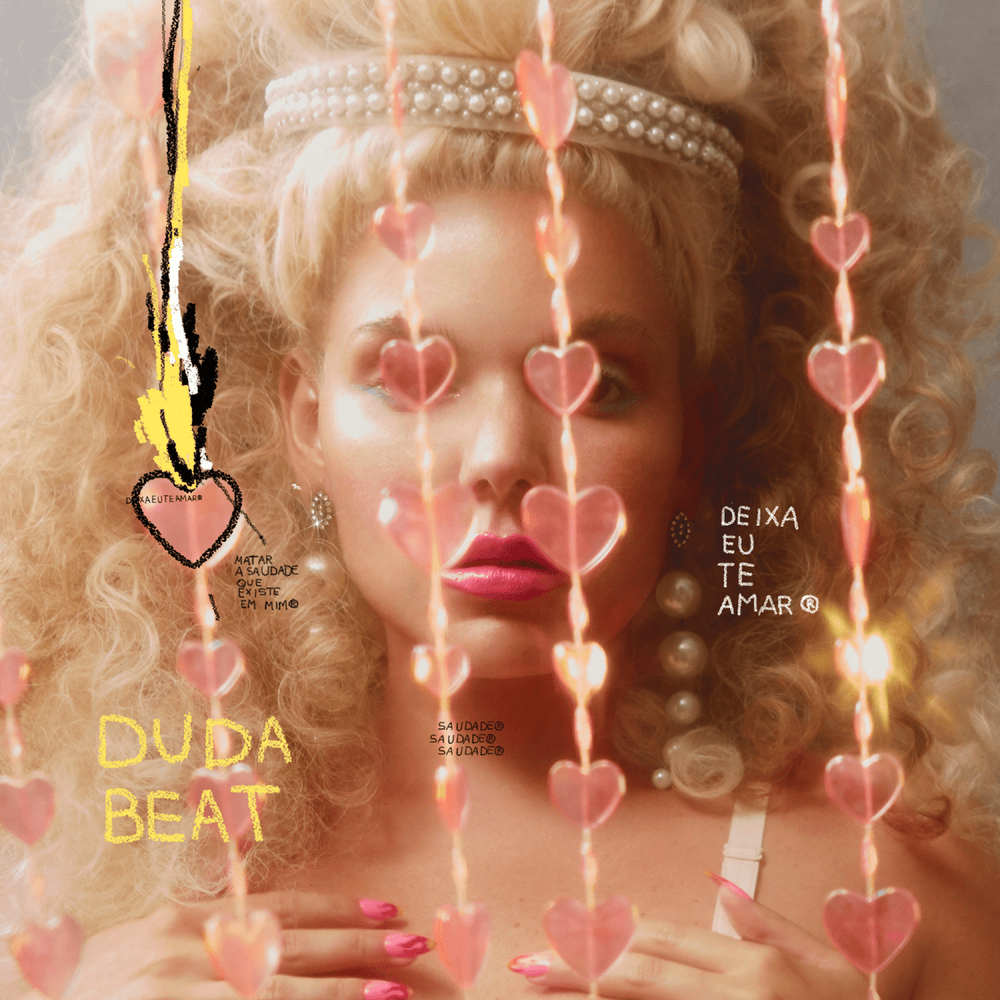 Album cover art for "Deixa Eu Te Amar" by Som Livre