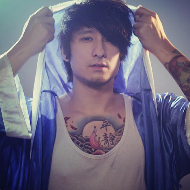 Cover image for Hey-Ju-Specials
