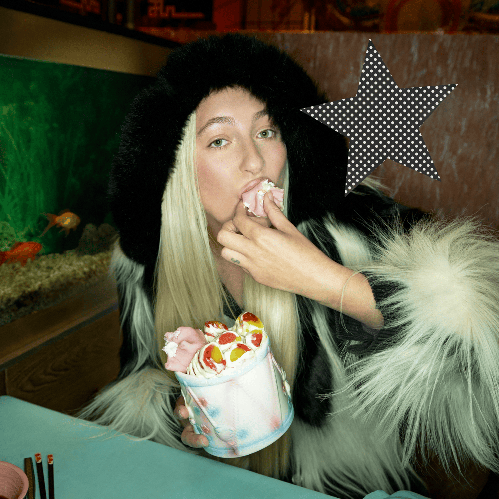Album cover art for "Mijn Haren Ruiken Naar Vuur" by S10