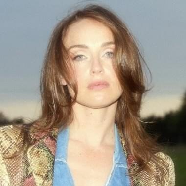 Cover image for Zella Day