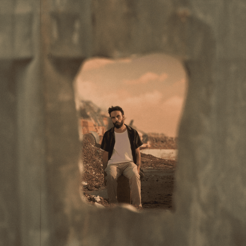Album cover art for "Ne Biçim Yalnızlık" by Can Kazaz