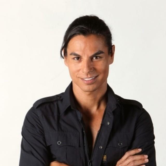 Cover image for Julio Iglesias Jr.