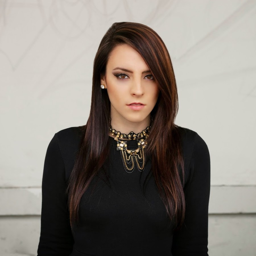 Cover image for Courtney Jenaé