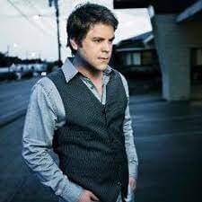 Steve Holy Profile Picture Photo of Steve Holy