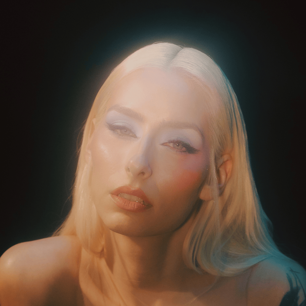 Cover image for Raiven