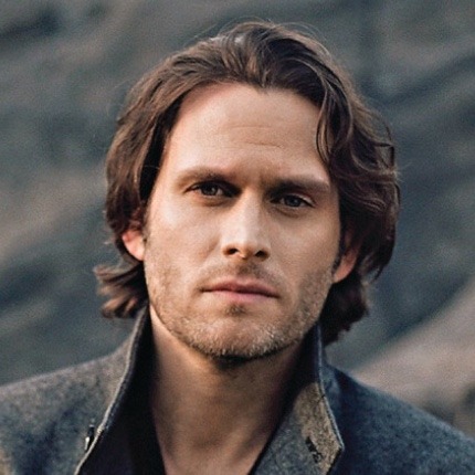 Photo of Steven Pasquale