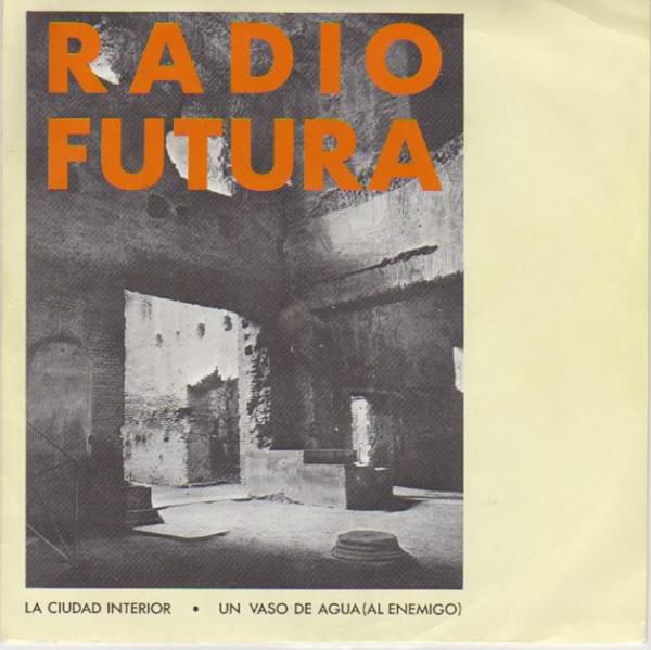 Album cover art for "La Ciudad Interior" by Radio Futura