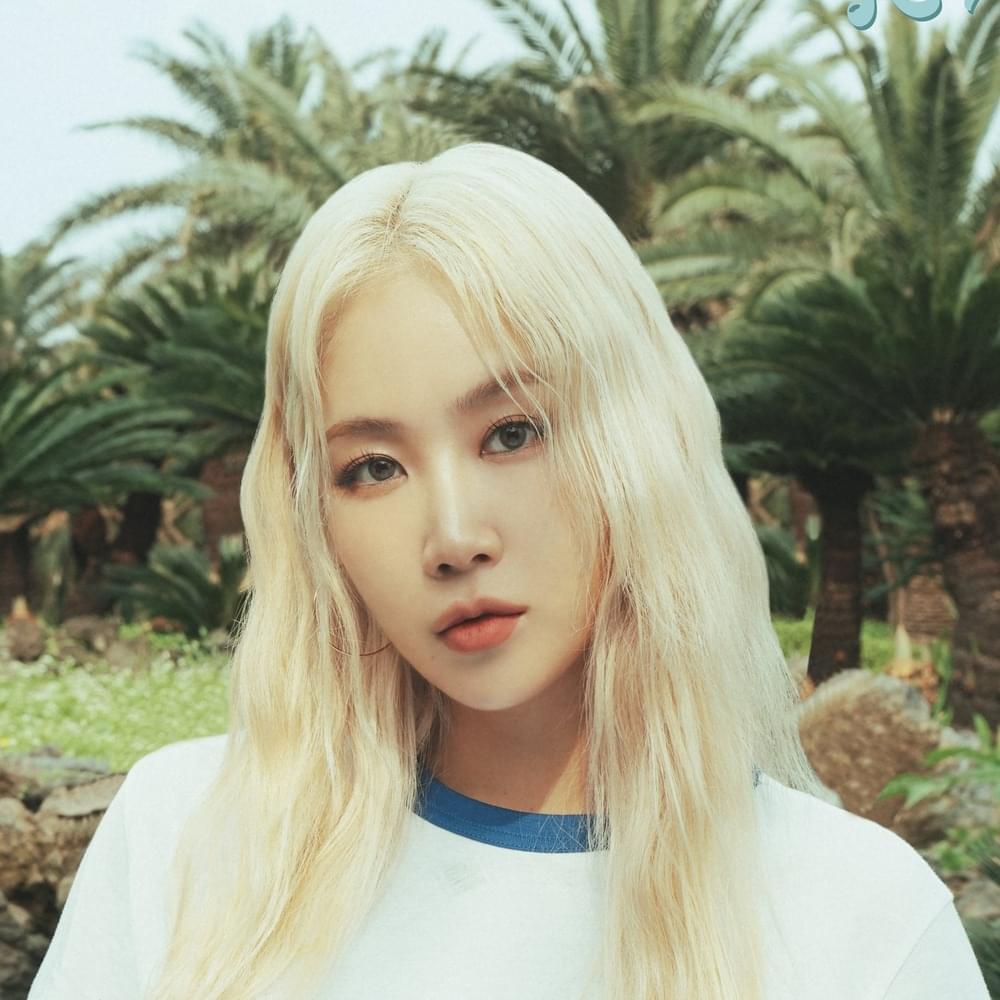 Photo of SOYOU (소유)