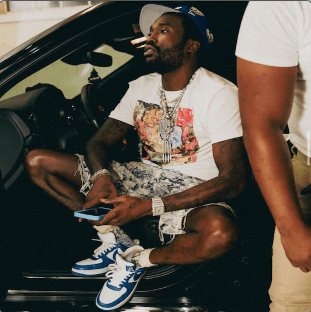 Album cover art for "Early Mornings" by Meek Mill