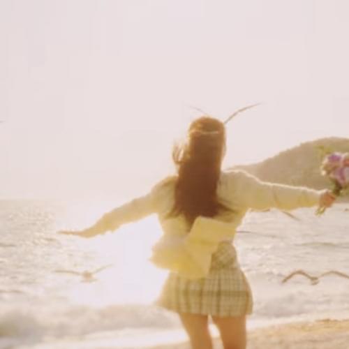 Album cover art for "Monsters" by DAHYUN