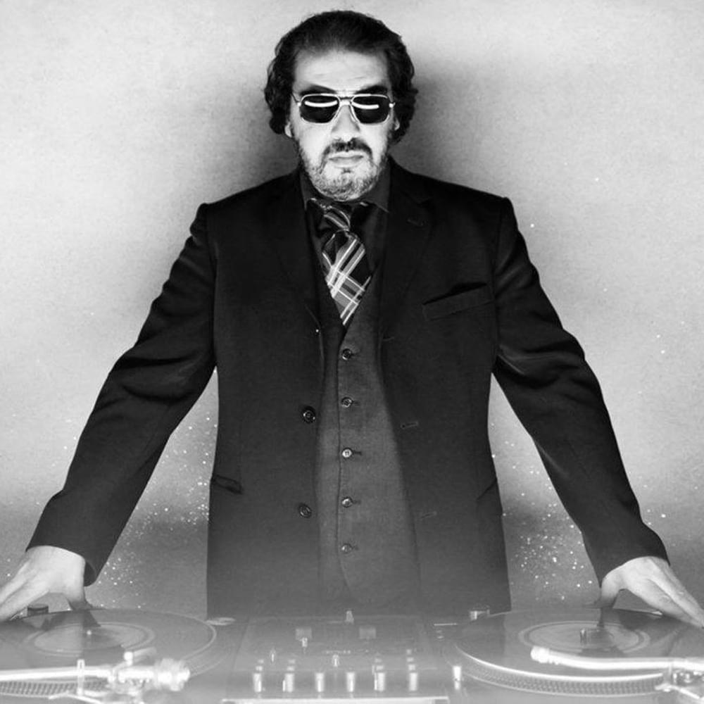 Cover image for DJ Mahmut