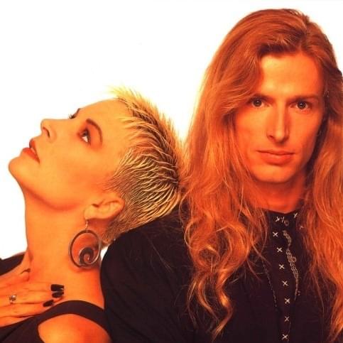 Photo of Scarlett & Black
