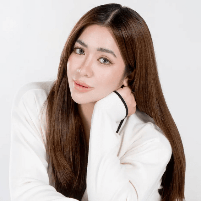 Photo of Angeline Quinto