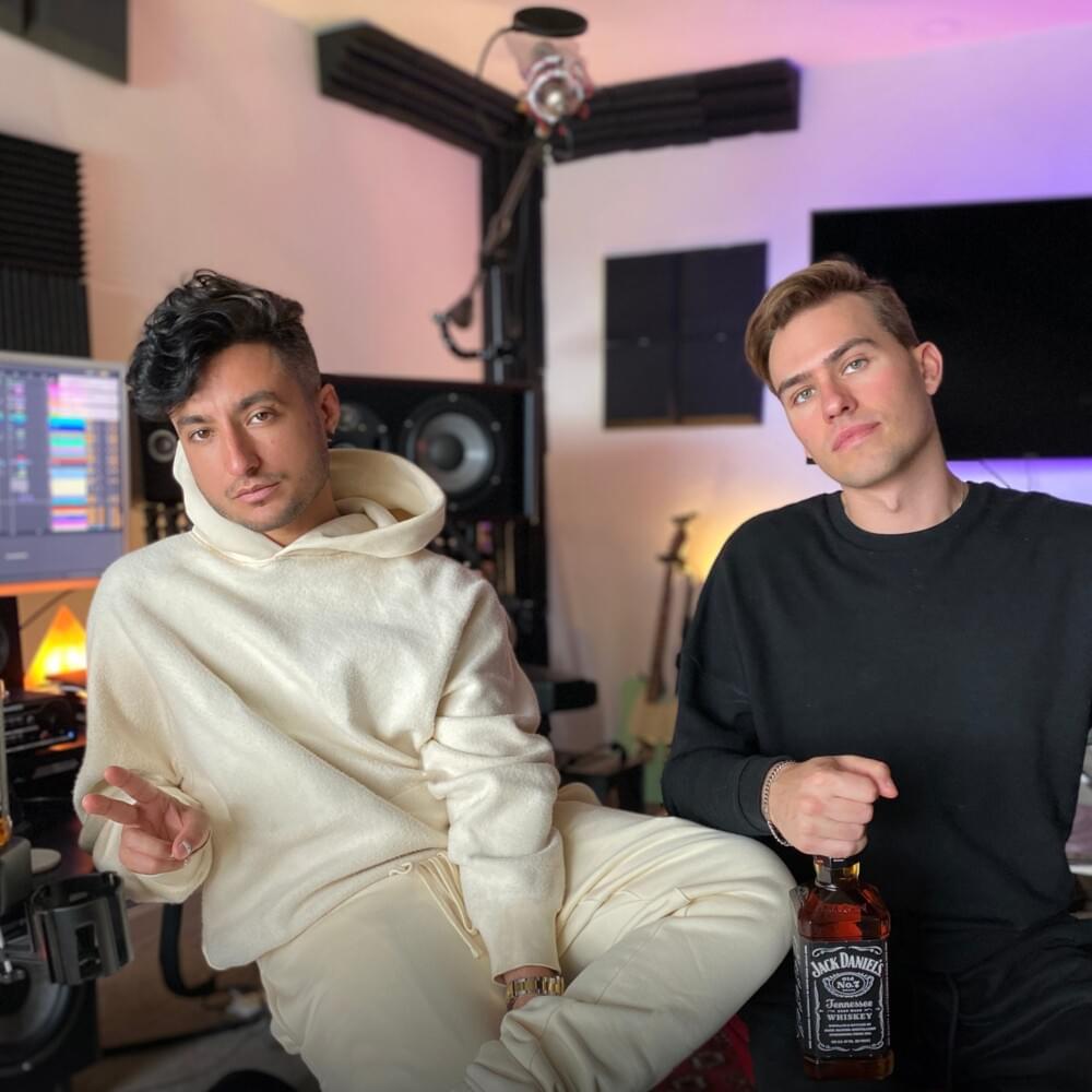 Cover image for Loud Luxury